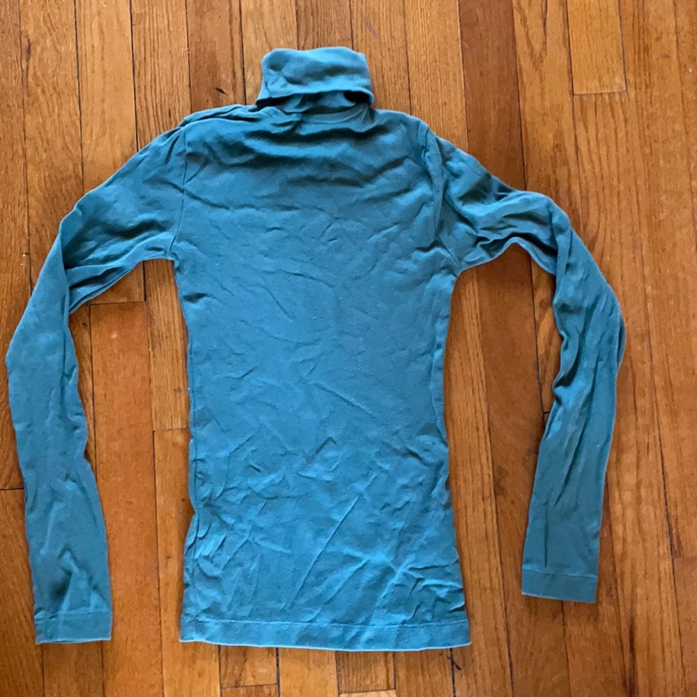 KOTN long sleeve turtleneck- pine color
